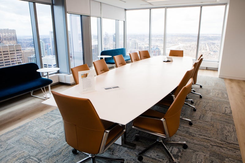 https://files.sovereigninsurance.ca/MediaGroupings/3/Calgary Office Large Boardroom.jpg